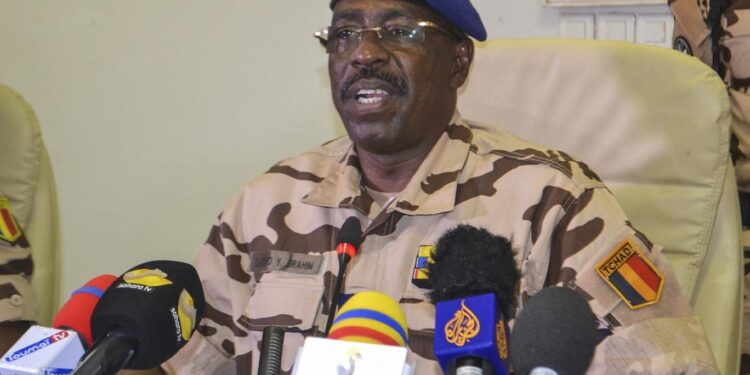 استقـــالة وزير الدفاع التشادي بسبب (فيديوهات جنسية)