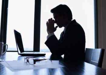 صعود “مديري الصدفة”