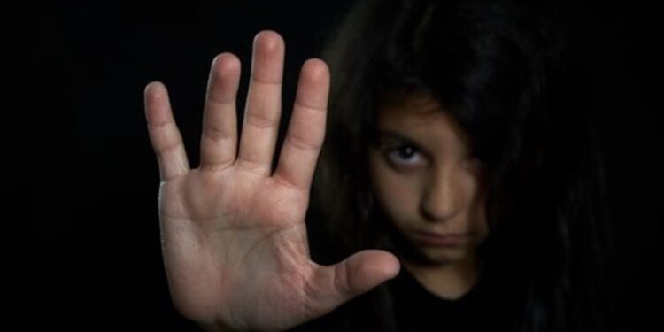 اسبانيا 80 % من ضحايا الاعتداء على الأطفال “من معارفـــهم