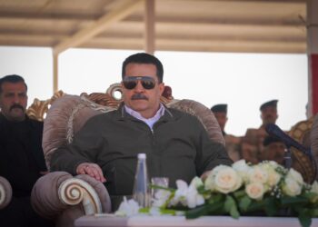 السوداني يحضر تمرين (المطرقة الحديدية) التعبوي للفرقة المدرعة التاسعة في الجيش العراقي