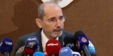 الأردن: تهجير الفلسطينيين سيدفع المنطقة كلها نحو “الهاوية”
