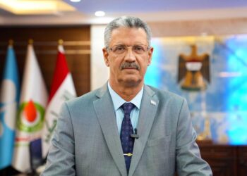 الاعلان عن انجاز مسودة مشروع استثمار غاز حقل بطاقة 300 مقمق في البصرة