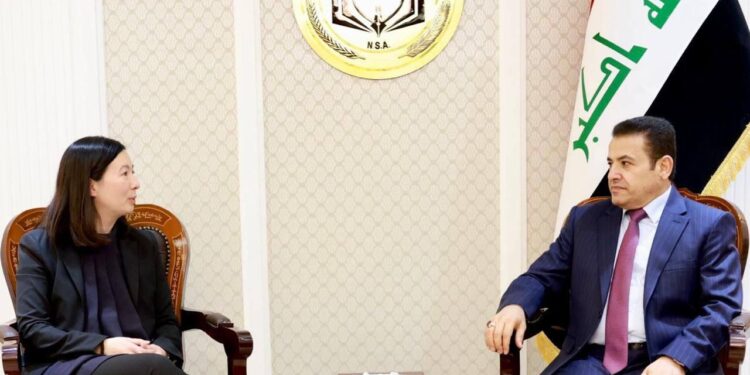 الأعرجي يلتقي نائب مساعد وزير الخارجية الأمريكية لشؤون العراق وإيران