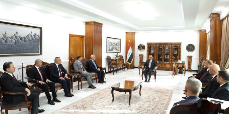 رؤساء الاستئناف “يؤدون اليمين القانونية” بمناسبة تعيينهم في مناصبهم