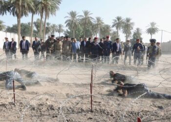 وزير الداخلية يوجه الدورات التدريبية بجملة من المواضيع