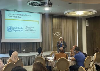 تدريب متطوعين على معالجة الامراض المعدية في العراق