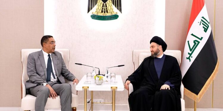 الحكيم يستقبل سفير الكويت