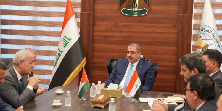 العراق والاردن يبحثان “تعزيــز افاق التعاون التجاري” بين البلدين