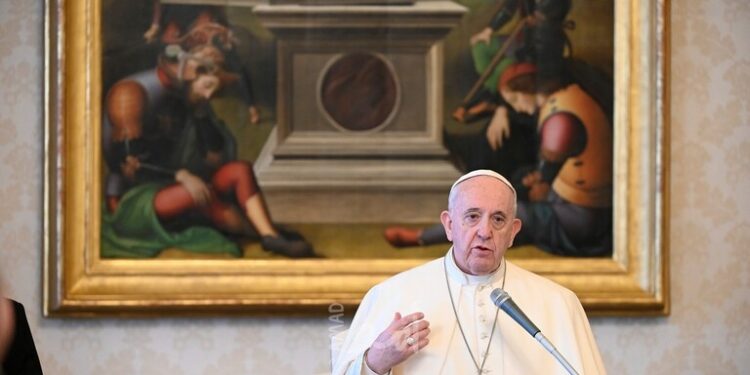 البابا فرنسيس يدعو إلى الاستمـــرار بتزويد غزة بالمساعدات الإنسانية