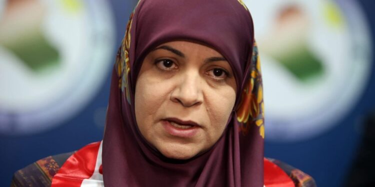 الفتلاوي تهاجم وزيرة الاتصالات وتطلب من السوداني “اســتبدالها”