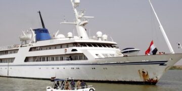 اهداء اليخت الرئاسي الى جامعة البصرة للاستفادة منه في الأغراض العلمية والبحثية