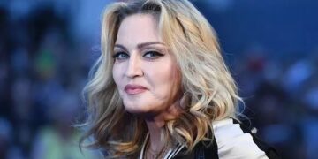 كيف حصلت مادونا على لقب صاحبة الجلالة