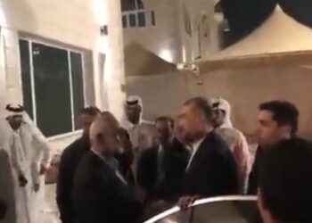 وزير الخارجية الإيراني يصل الى الدوحة للقاء قادة حماس