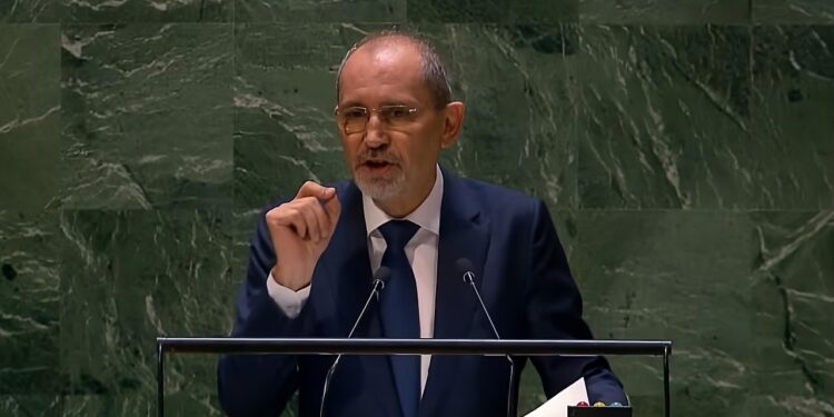 الأردن تستدعي سفيرها لدى إسرائيل “فوراً”