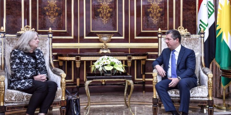 مسرور بارزاني يستقبل السفيرة الامريكية