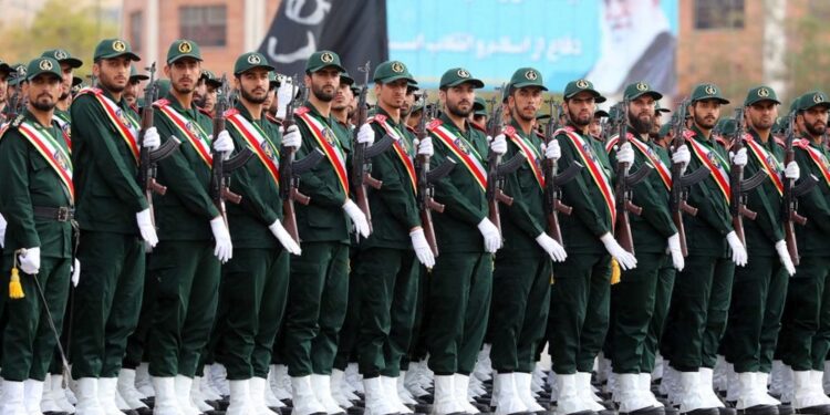 الحرس الثوري الايراني يعلن رسمياً دخول لبنان في الصراع مع إسرائيل