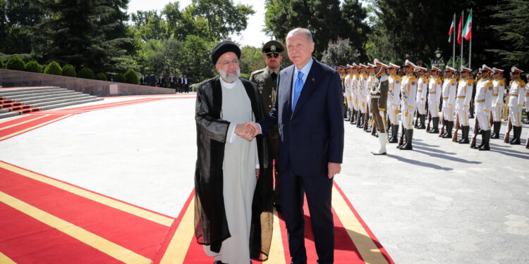 إعلان مفاجئ عن إلغــــاء زيارة الرئيس الايراني إلى أنقرة