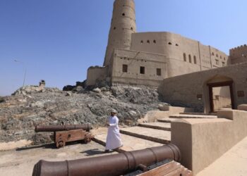 واحة صحراوية عمانية مسكونة بالأساطير