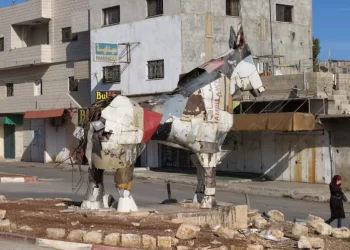 تمثـــال (حصان جنين) رمز الصمود والمقاومة