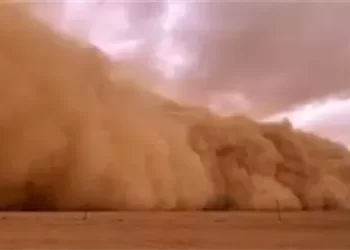 الامم المتحدة تحذر ,, حجم العواصف والأتربة كل عام بوزن 350 هرما بحجم خوفو