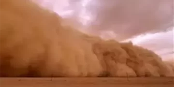 الامم المتحدة تحذر ,, حجم العواصف والأتربة كل عام بوزن 350 هرما بحجم خوفو