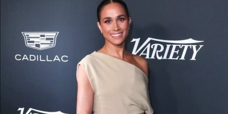 عودة ميجان إلى السجادة الحمراء بدون الأمير هاري