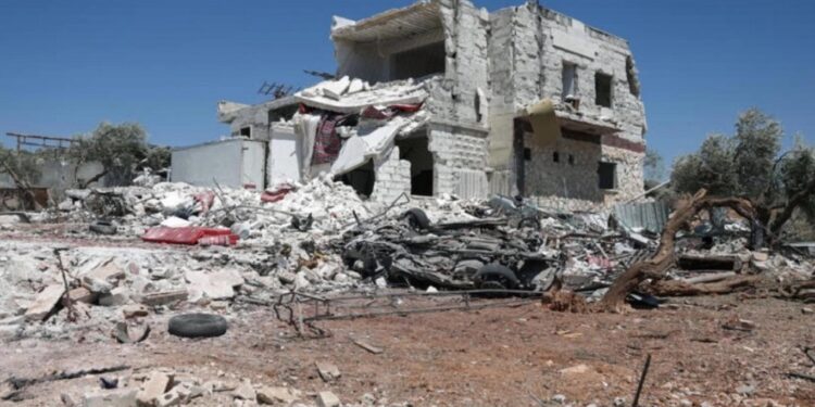 روسيا تقصــف مستودعا للطائرات المسيرة في إدلب السورية