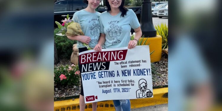 امرأة تعثر على متبرع بكلية لها على منصة الـ “تيك توك”