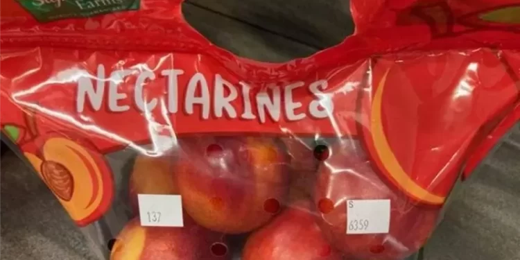 فاكهة فيها سم قاتل في أمريكا