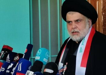 الصدر يدعو أنصاره الى “تظاهرة فورية” للتنديد بزيارة بلينكن