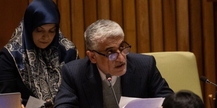 إيران .. لم نتدخل بقصف القواعد الامريكية في العراق وسوريا