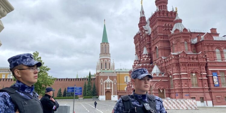 روسيا .. تشريع قانون يفرض على الأجانب توقيع ‌‎”‎اتفاق ‏ولاء‎”‌‏