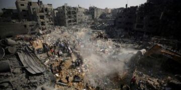 حماس: مقتل أكثر من 195 شخصا في هجمات إسرائيل على مخيم جباليا