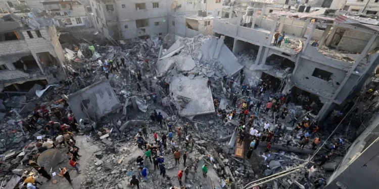 حصيلة القصف على غزة تقترب من 10 آلاف ضحية