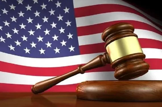 امريكا .. إطلاق سراح شخص سجن 35 عاماً “بالخطأ” ومطالبته بالتعويض تتجاوز مليون دولار