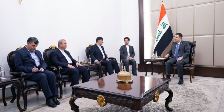 السوداني يستقبل قائد الشرطة الإيرانية