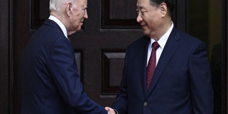 الرئيس الامريكي يلتقي نظيره الصيني وسط اجـــواء ايجابية