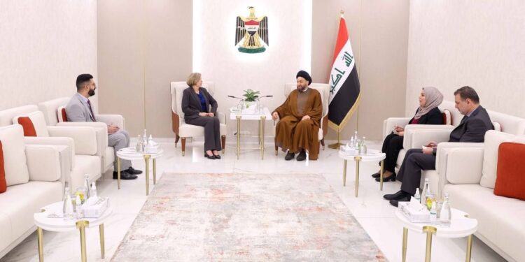 الحكيم يلتقي السفيرة الاسترالية