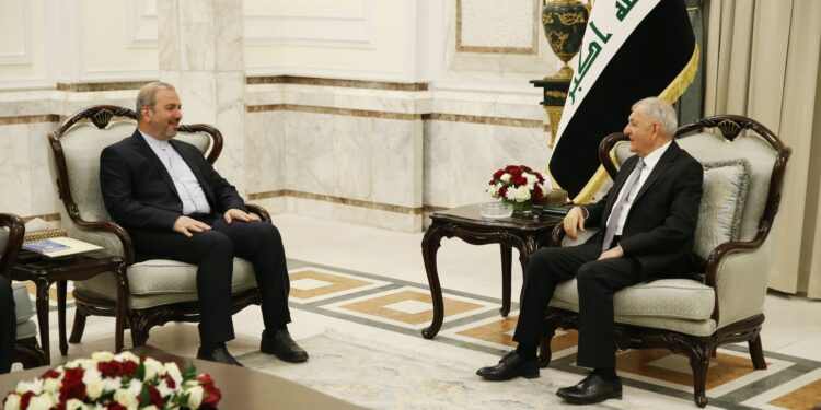 رئيس الجمهورية يستقبل السفير الايراني