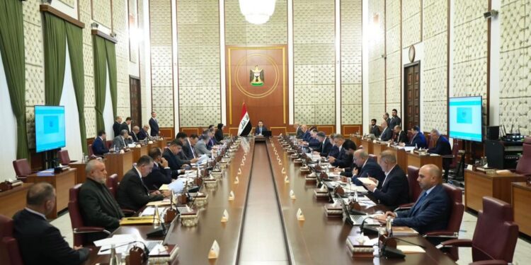 السوداني يرأس الجلسة الحادية عشرة للهيئة العليا للتنسيق بين المحافظات