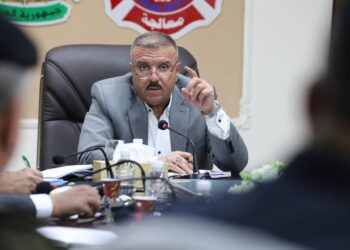 وزير الداخلية يطلع على نسب إنجاز 100 مفرزة أنموذجية متكاملة للدفاع المدني
