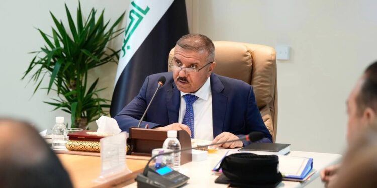 الاعلان عن اتخاذ حزمة قرارات لتطوير العمل الأمني والخدمي