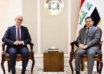 الأعرجي يلتقي السفير البريطاني ,, البحث في ملف مخيم الهول السوري