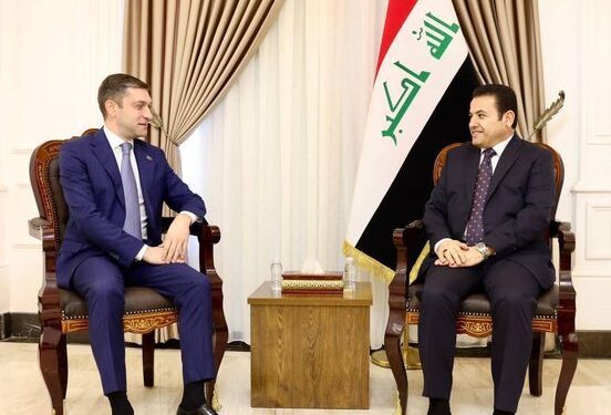 الأعرجي يلتقي السفير الأذربيجاني