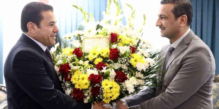 مستشار الأمن القومي ورئيس ديوان الرقابة المالية يبحـــثان التعاون المشترك