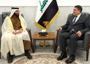 رئيس هيئة الاستثمار يلتقي السفير القطري