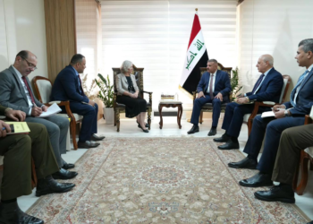 وزير الداخلية يلتقي سفيري فنلندا والجزائر