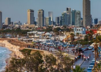 تاريخ (تل أبيب) ,,, من حي لليهود في يافا إلى أكبر المدن في الأراضي المحتلة
