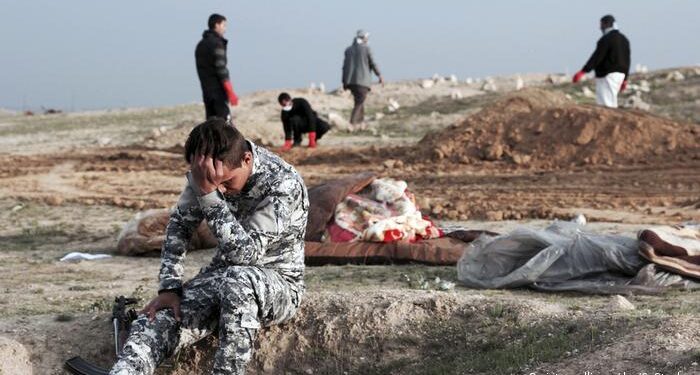 مقبرة جماعية جديدة لضحـــايا “داعش” في الموصل