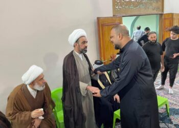 رجل دين يتعهد للصدر بخلع الزي الحوزوي وترك “العقائد الفاسدة”